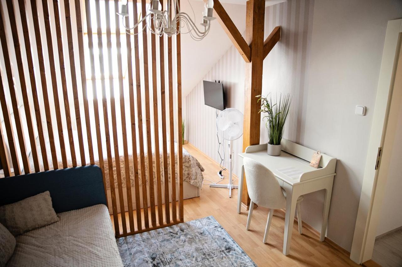 Cozy Modern Apartment In The Old Town - Hlavna Street Košice Eksteriør bilde