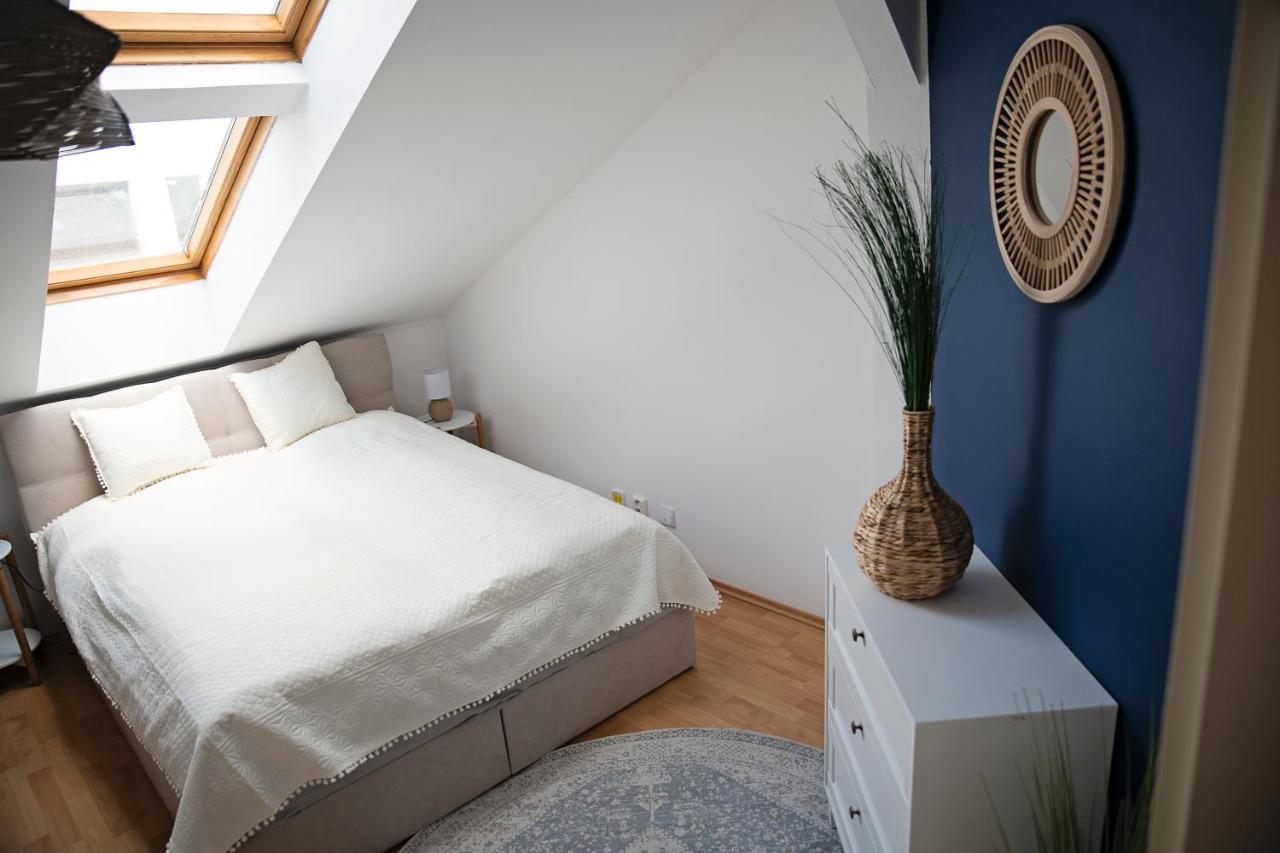 Cozy Modern Apartment In The Old Town - Hlavna Street Košice Eksteriør bilde